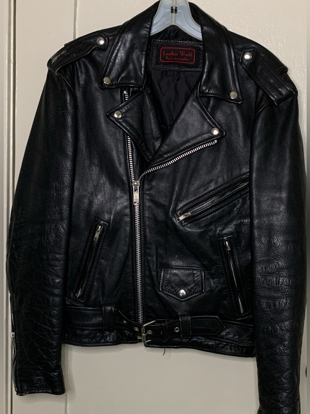 Leather World Vintage 80’s Biker Style Black Leather Jacket Belted Waist Med/Lrg
